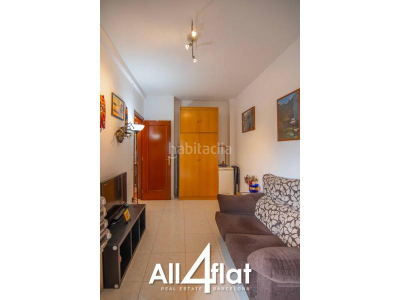 Foto fe3b3651-4da3-44b7-a4a7-72cc7d08e9b9. Dúplex amb calefacció a Sant Andreu de Palomar Barcelona