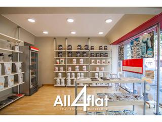 Location Local commercial  Madrid. Local reformado, con bodegaideal para comercios o startups