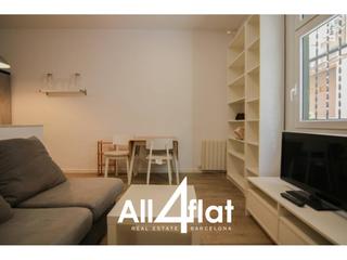 Rent Towny house  Lluisa vidal. Casa independiente de 60m2, 1 habitacion doble y 1 habitacion so