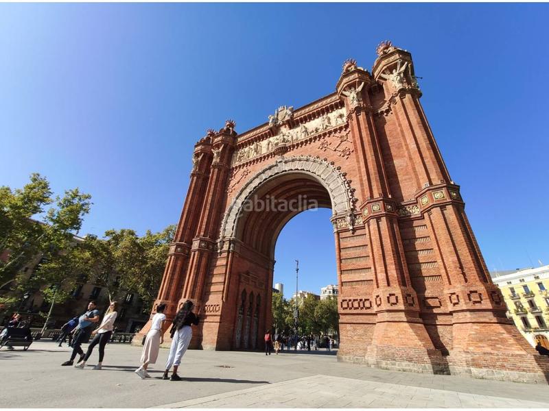 Foto 8c68b948-689a-46e3-836a-75e5ff580c08. Location local commercial dans Raval Barcelona