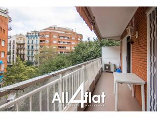 Miete Etagenwohnung  Sepúlveda. Espacioso piso con terraza y garaje en sant antoni  4 habitacion
