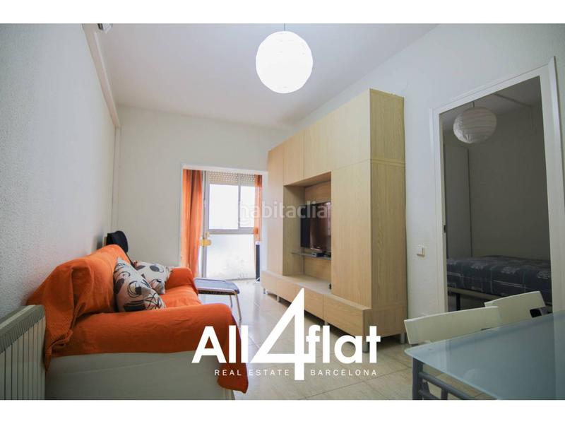 Foto 081ae912-40fe-4221-bd98-abd175728a89. Alquiler piso  en venta de 76 m , en Hostafrancs distribuido en 3 habitaciones, 1 baño, cocina equipada, amueblado. en Barcelona