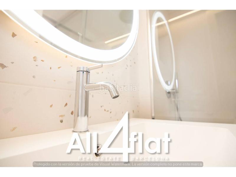 Foto 4ec52e31-a29e-4a7a-9283-5093667aff2d. Attico con riscaldamento in Raval Barcelona
