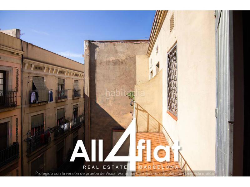 Foto 68fdd5ce-6b5a-4ad8-8697-33bed35ea010. Attico con riscaldamento in Raval Barcelona