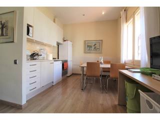 Location Appartement  Parallel. Piso reformado de 60m2 en eixample.2 habitaciones dobles.1 baño