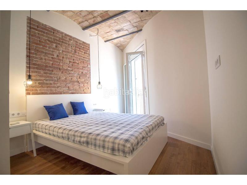 Foto 8324c824-6ffb-4d13-94e9-d993c5e0d944. Location attique avec chauffage dans Raval Barcelona