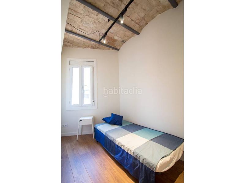 Foto 8fe83b57-ec91-459a-93e5-3b75d0038a55. Miete dachwohnung mit heizung in Raval Barcelona