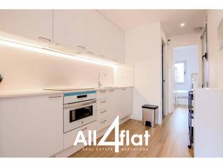 Lloguer Pis  Andrea doria. Piso en barceloneta, 1  habitacion doble, 1 baño con plato de du