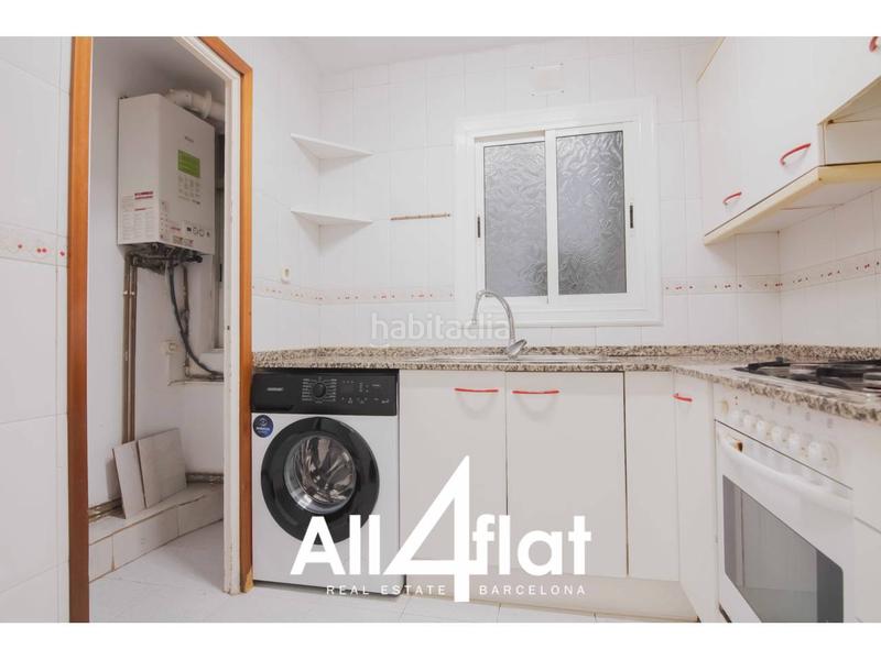 Foto 1528ac99-2a7e-4d42-9552-80123535501c. Rent flat in La Torrassa Hospitalet de Llobregat (L´)