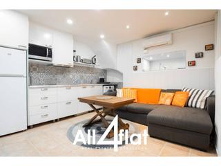 Rent Flat  Baluard. Piso de 37m2 en la barceloneta, 1 habitación doble, 1 baño compl