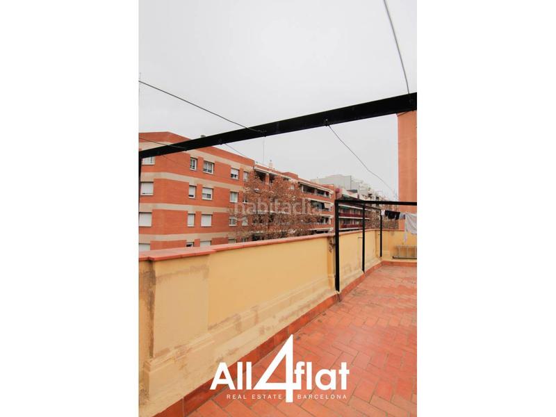 Foto d26e7d45-9262-4c6a-b94f-45174b7ca744. Lloguer àtic amb calefacció a El Clot Barcelona