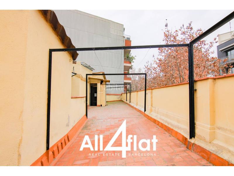 Foto e37446df-1be3-4620-ae1e-a94b45845d61. Location attique avec chauffage dans El Clot Barcelona