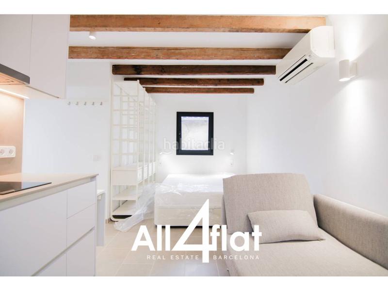 Foto 59737c1d-aa91-43fa-91ce-643b42e4fecb. Miete dachwohnung mit heizung in El Clot Barcelona