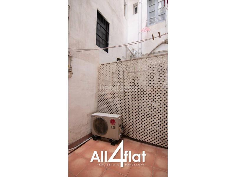 Foto 3629d02f-345d-400d-b4b1-bd33343a58a3. Rent flat with heating in Gòtic Barcelona