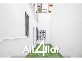 Etagenwohnung  Hostalfrancs. Piso reformado en venta en el corazón de hostafrancs  con patio