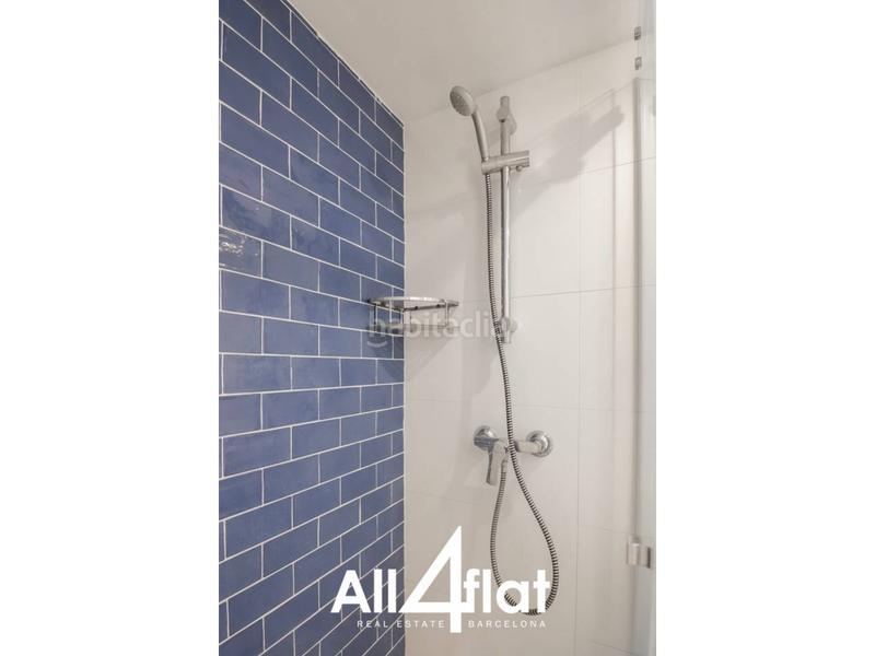 Foto b08e256e-e7d8-438d-90c0-3f694d9bd3d9. Alquiler piso  de 37m2 en Barceloneta. 1 habitacione doble. 1 baño completo. amueblado, con balcón en Barcelona