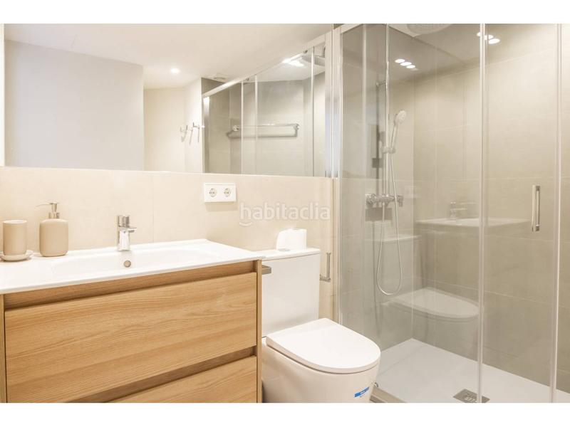 Foto 44cedaec-f11b-4356-86e1-1ce6fa782ba0. Location duplex avec chauffage dans Guinardó Barcelona