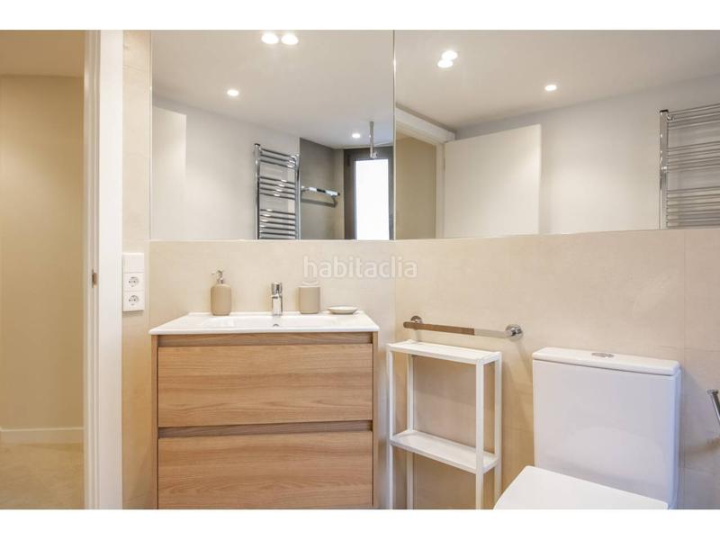 Foto 040c0458-f3a3-4090-bfd4-5f5cfc5d9f5a. Miete zweistöckige wohnung mit heizung in Guinardó Barcelona