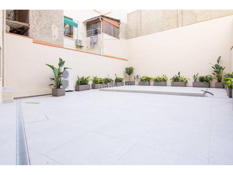 Foto 4d992acb-87ae-4b59-97f9-b421858cf254. Miete zweistöckige wohnung mit heizung in Guinardó Barcelona