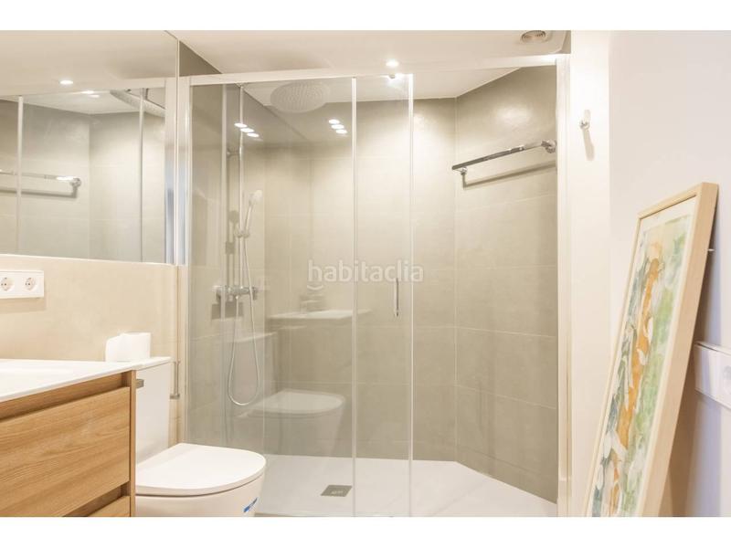 Foto cf1233d0-fd83-4937-ac3e-c4caa12d45cd. Miete zweistöckige wohnung mit heizung in Guinardó Barcelona