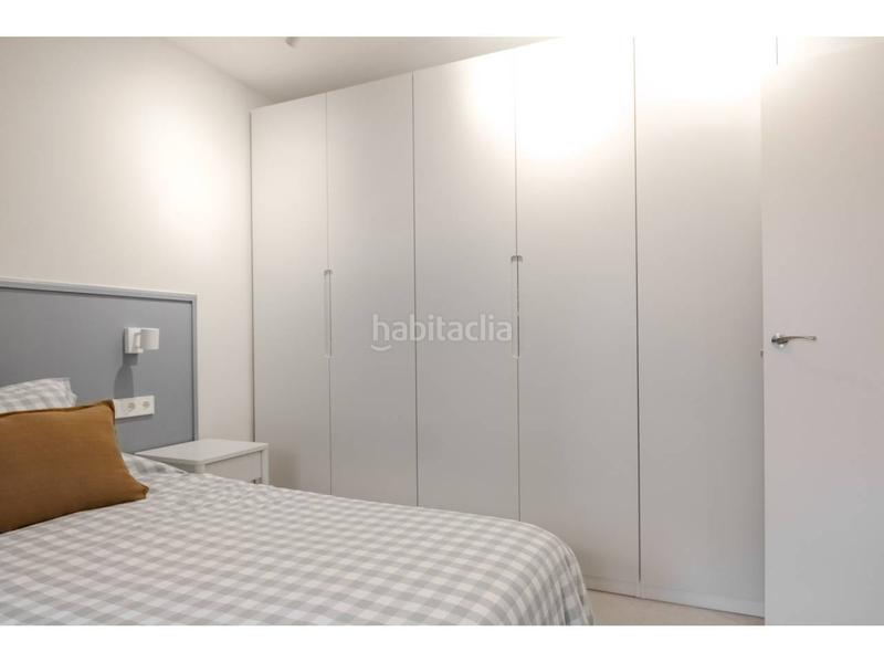 Foto ff16750d-dd3d-4aa3-ac50-d75e2ed8cdcd. Miete zweistöckige wohnung mit heizung in Guinardó Barcelona