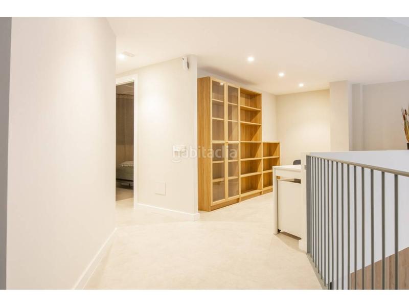 Foto 4b8f5351-7aa3-4a0b-8ec5-7ea92c3777dc. Rent duplex with heating in Guinardó Barcelona