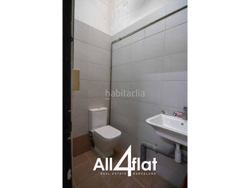 Foto 444be646-64a2-4366-bb24-eeb6ce636e1e. Affitto locale commerciale in El Clot Barcelona