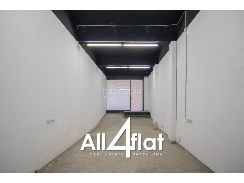 Foto 2597550a-6f57-4245-be5b-66cc28ea7e57. Alquiler local comercial amplio local en planta baja en zona comercial dEl Clot en Barcelona