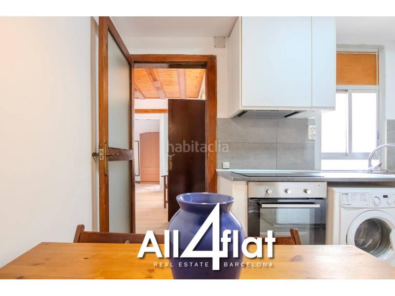 Foto 1ae0c88b-b1cc-4c14-b3e7-ce373ba7b978. Rent flat with heating in Raval Barcelona