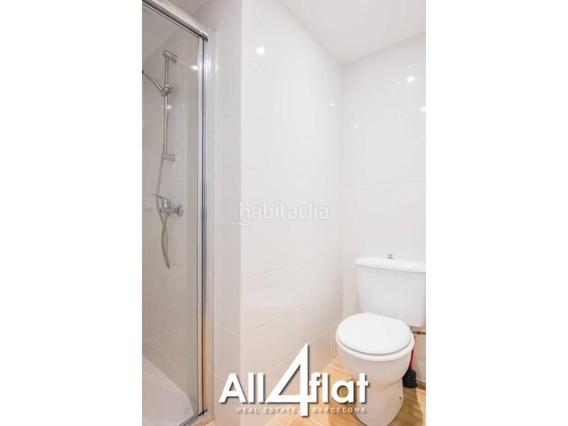 Foto 4eee2ee2-1bb1-46ed-9bb9-cbba1a738318. Rent flat with heating in Raval Barcelona