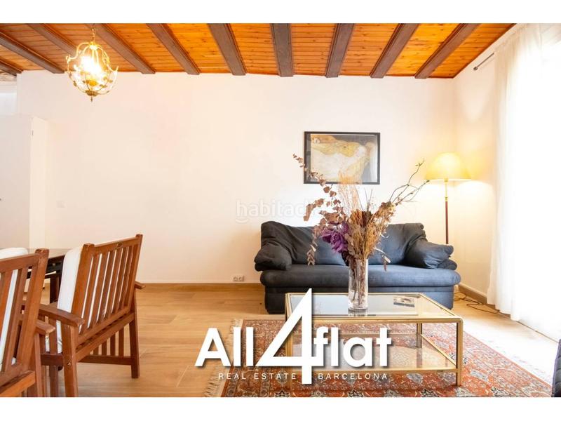 Foto a2e4b245-10fe-458a-858f-051111dc52c1. Rent flat with heating in Raval Barcelona