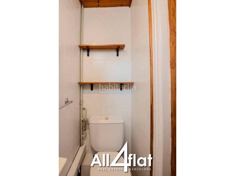 Foto b01ae3bc-6de4-44aa-a106-b34d1555a641. Rent flat with heating in Raval Barcelona