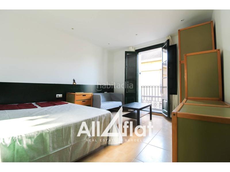 Foto bc17f13b-ad23-4c0a-b356-378d38eebe9f. Etagenwohnung in Gòtic Barcelona