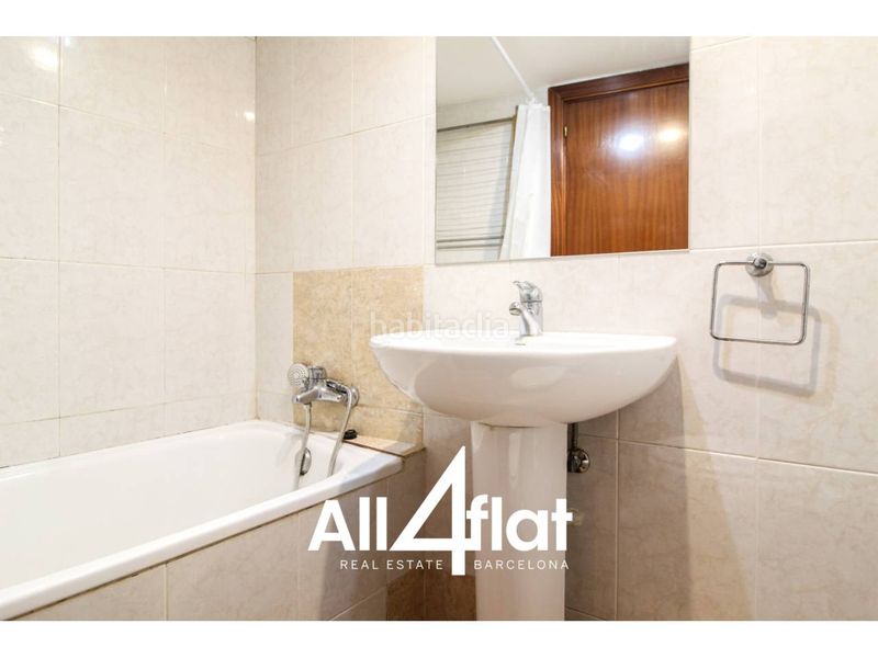 Foto 7d24a877-6083-44bd-be04-ecce25641cf7. Loft a Raval Barcelona