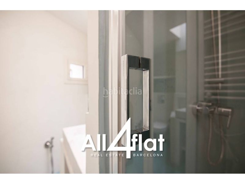 Foto 002dc8de-aaea-4e19-9ce6-909e967a6ce3. Pis a Hostafrancs Barcelona