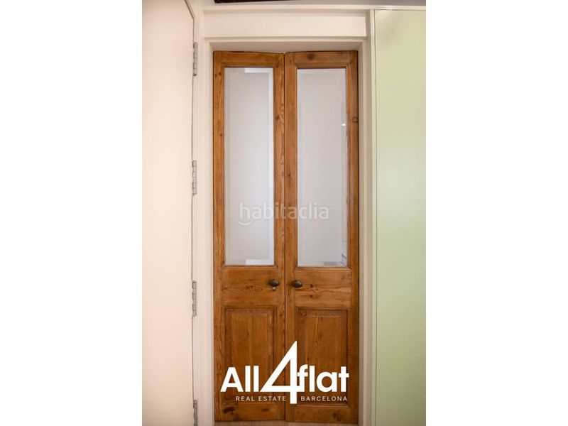 Foto 58836acc-de46-432c-aee5-7ba2bdfbbf8e. Pis a Hostafrancs Barcelona