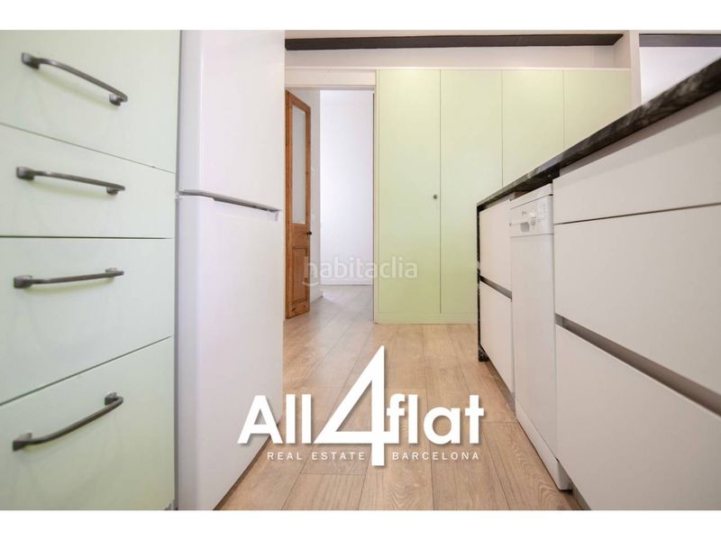 Foto 6e6c29f8-53eb-4266-8fcb-ec4e9f001ad5. Pis a Hostafrancs Barcelona