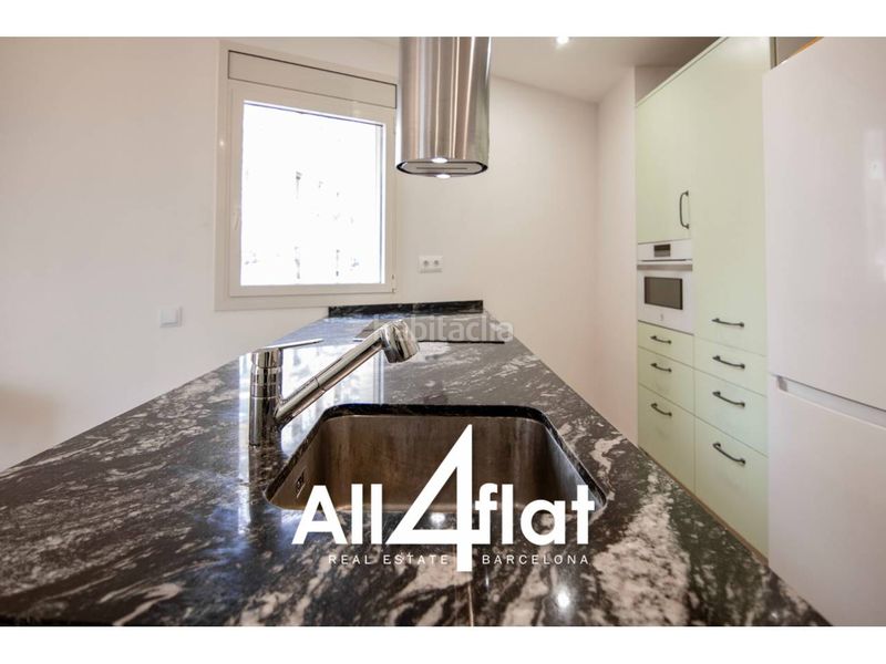 Foto 827cc0a6-9e65-4fdb-81aa-91f109be583b. Pis a Hostafrancs Barcelona
