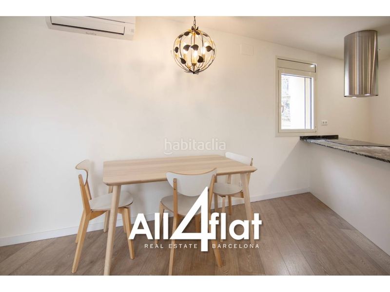 Foto a25cebd6-2507-4f1f-97ad-1b062488ba76. Pis a Hostafrancs Barcelona