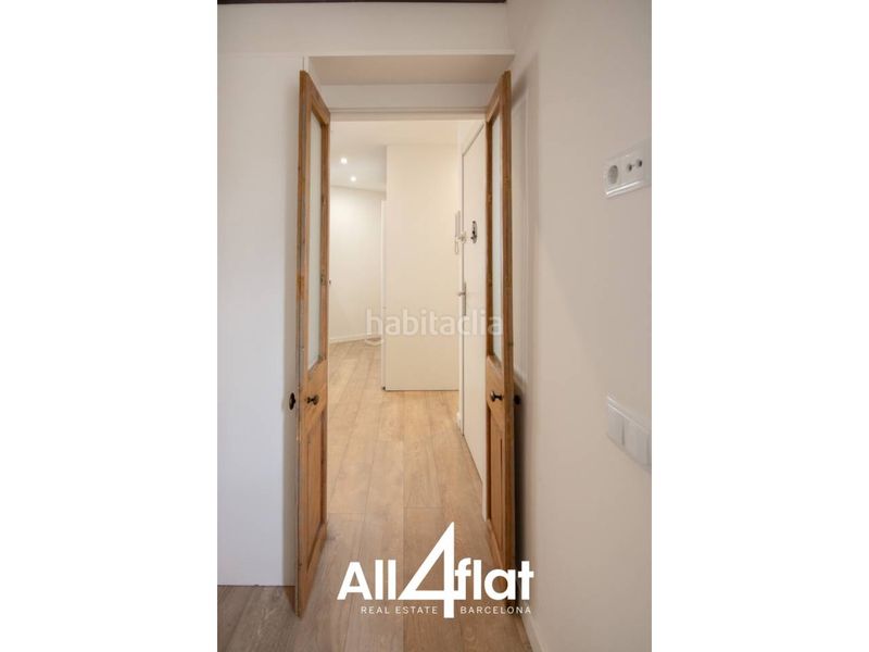 Foto ad584fb9-2c9b-49a1-bb91-49cff538e4ae. Pis a Hostafrancs Barcelona