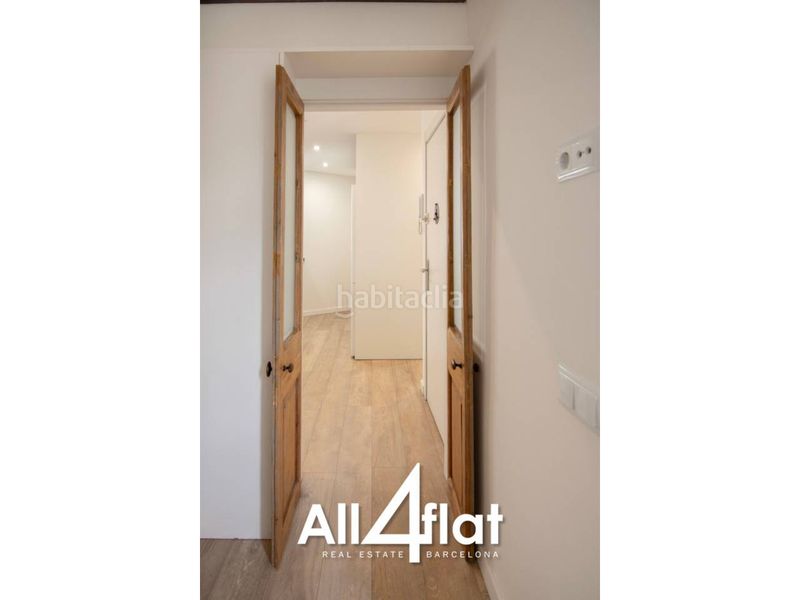 Foto c83c43cb-9a0f-4219-a6ec-3a4e7fd93f05. Pis a Hostafrancs Barcelona