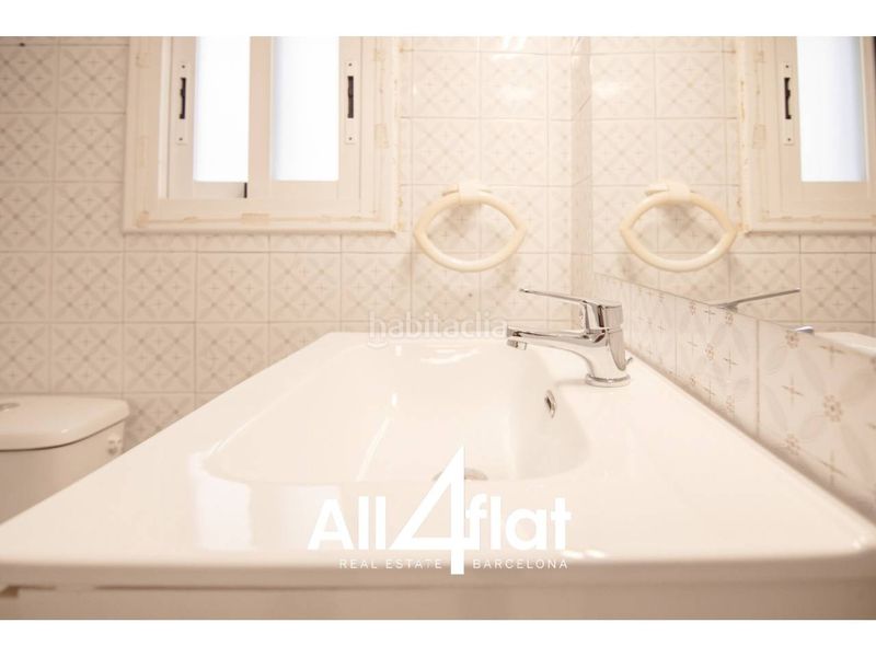 Foto 47f0a93e-78a0-4fd3-b234-039600b79966. Pis a Raval Barcelona