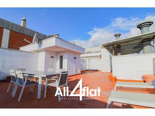 Lloguer Àtic  Calle travessera de gracia. Piso en vila de  gracia de 135 m, con 3 habitaciones dobles, 2 b
