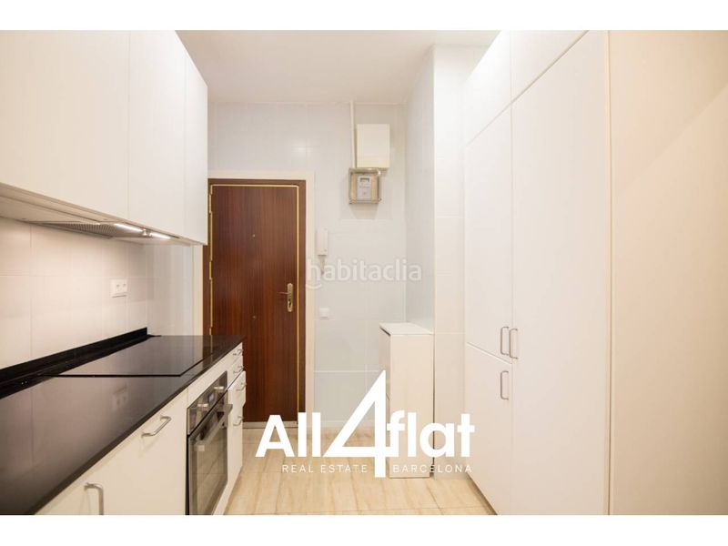 Foto 9404212d-0710-4e91-8607-6daa06728cd1. Pis a Raval Barcelona