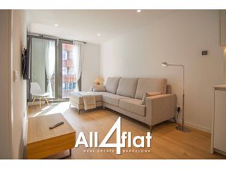 Location Appartement  Calle sardenya. Piso en alquiler de obra nueva cerca a la sagrada familia, mobil