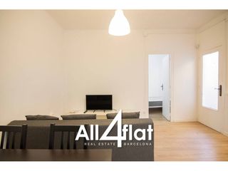 Affitto Appartamento  Calle rubidi. Alquiler temporal en lhospitalet  piso reformado y amueblado