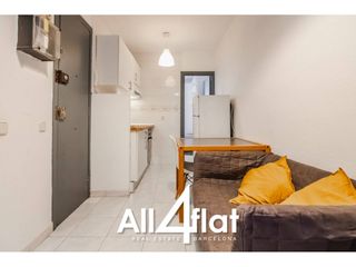 Alquiler Piso  Calle boters. Acogedor piso en alquiler en el coraz�n de barcelona junto a la