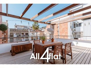 Lloguer Àtic  Calle de la costa. Ático de 165m2 de 2 habitaciones dobles. 2 baños completos., ter