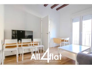 Lloguer Pis  Calle espalter. Piso totalmente reformado y equipado en  ciutat vella con muy bu