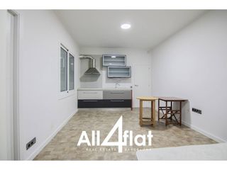 Alquiler Estudio  Calle entença. Estudio de 35 m2 en leixample, dispone de una cocina equipada y